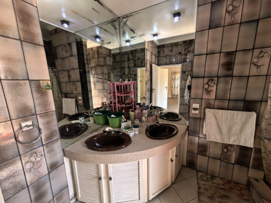 4 Bedroom Property for Sale in Parys Free State